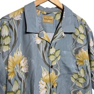 Tommy Bahama 100% Silk Camp Shirt Mens XL‎ Button Up Floral Blue Yellow